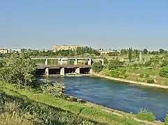 Dæmning ove floden Krynka ved Zuhres