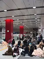 Andre blev, hvor de var, her i Sendais Shinjuku-station.