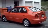 Hyundai Accent femdørs (2003–2005)