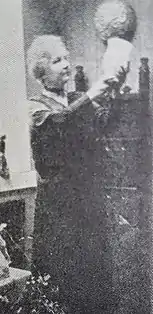 Agnes de Frumerie i sit atelier, uden dato