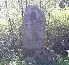 Mindesten for maleren Anders Andersen-Lundby, placeret hvor han voksede op i bakkerne.