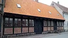 Apostelhuset i Næstved er et bindingsværkshus der oprindeligt blev brugt som pakhus (1510-20).
