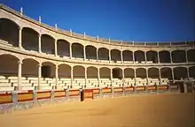 Et kig ind i tyrefægterarenaen, som er Spaniens ældste