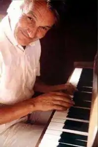 Axel Jensen ved Piano