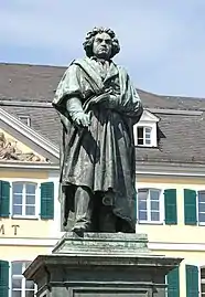 Statuen af Beethoven på Münsterplatz i Bonn