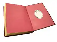 Bog med ensfarvet forsatspapir uden marmorering