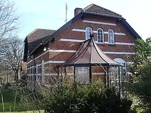 Brobyværk: Kastanievej 8