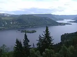 Byglandsfjorden set fra vestsiden i retning mod syd. Billedet er taget syd for Bygland.Foto: Vetle Toreid