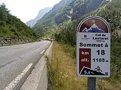 Første skilt med oplysninger om stigningen fra Romanche-dalen