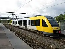 Tog fra Lokalbanen på Snekkersten station i 2012