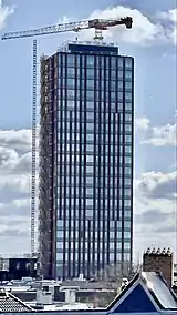 Dahlerups Tårn set fra en ejendom på Vesterbrogade. April 2021