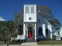 St. Agatha's Episcopal Church, DeFuniak Springs, Florida. Bemærk det usædvanlige tårn