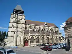 Saint Michaels kirke i Pont-l'Évêque