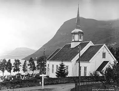 Eid kirke i Nordfjord, et distrikt i Vestland ved Nordfjorden1931.
