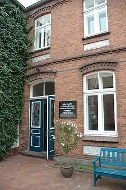 I dette hus i Greetsiel blev Ubbo Emmius født i 1547