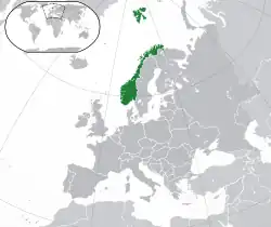  Norges placering  (mørkegrøn)på det europæiske kontinent  (mørkegrå)  –  [Forklaring]
