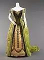 Aftenkjolde designet af Charles Frederick Worth, 1887