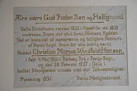 Mindetavle i våbenhuset