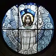 Glasmaleri "Hjerterne opad" i loftet ved indgangen