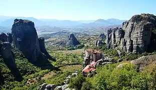 Klostrene Rousanou, Nikolaos og Grand Meteora