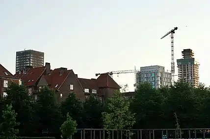 Bohrs Tårn til venstreGrønlunds Tårn i midtenPasteurs Tårn længst til højre