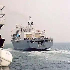 Hr.Ms. Amsterdam (A836) under opløbet til RAS