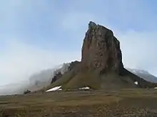 Kap Tegetthoff på Halløen.