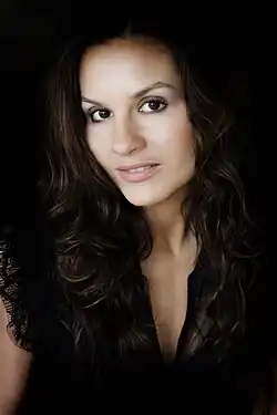 Kara DioGuardi Dommer (2009–2010)