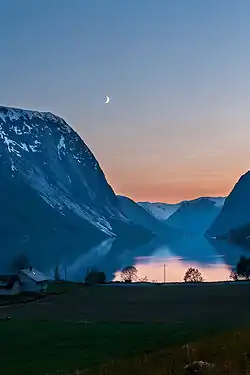 Kjøsnesfjorden set fra Lunde. Foto: Tore Sætre.