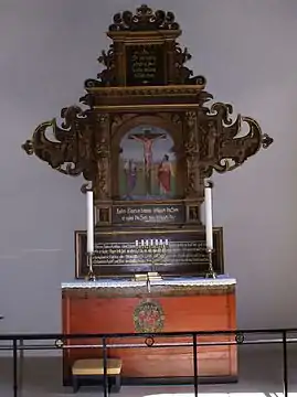 Alteret i Kristrup Kirke med Groningens altertavle