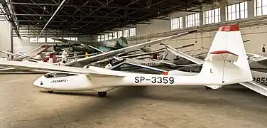 Polsk svævefly SZD-50-3 i Krosnos lufthavn