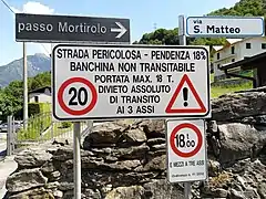 Skilt i byen Mazzo di Valtellina