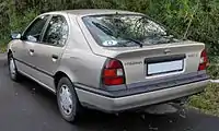 Nissan Primera hatchback (1990−1995)