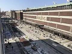 Klarabergsgatan (vue mod vest) i april 2018.