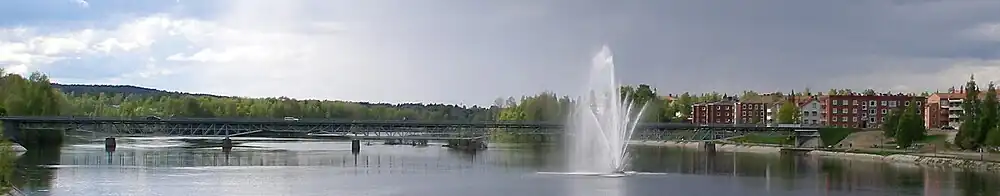 Parkbroen er en bro som går over Skellefte elv