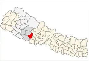Pyuthan District i Rapti Zone (grå) i Mid-Western Development Region (grå + lysegrå)