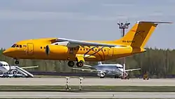 RA-61704, flyet der styrtede, ses her i Moskva-Domodedovo Internationale Lufthavn i  maj 2017.