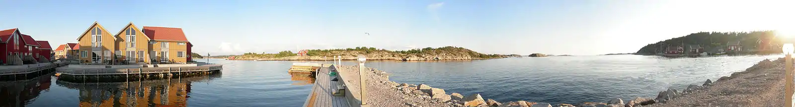 Panoramaudsigt fra havnen i Skjærhalden