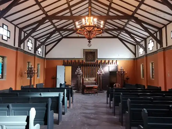 Interiøret i Søndre Kapel på Solbjerg Parkkirkegård, 2023