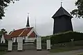 Tandslet Kirke med klokkehuset