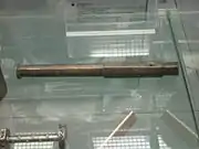 Tannenberg-hagebøssen er støbt i bronze. Løbet er 15-16 mm. Den blev fundet i en brønd fra Schloss Tannenberg, der blev ødelagt i 1399. Det er det ældste bevarede skydevåben fra Tyskland.