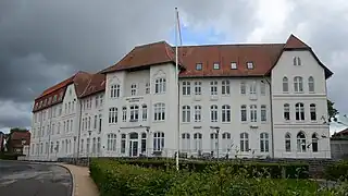 Hospitalets gamle bygning ved havnen i Gråsten