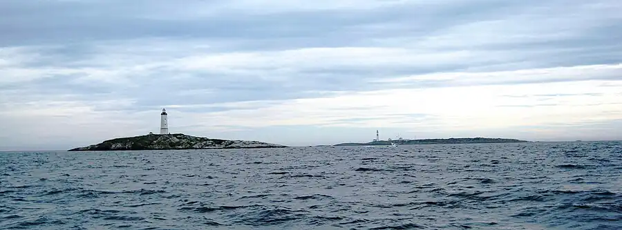 Store Torungen til højre, Lille Torungen til venstre Foto: KEN