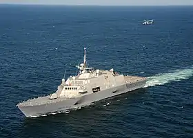 USS Freedom (LCS-1) under helikoptercetificering 2009