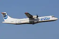 UTair ATR 72-201 (VP-BYZ) letter i Vnukovo Airport i 2009