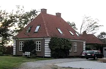 Vester Hjermitslev: Krostien 5