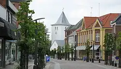 Storegade med kirken i baggrunden