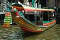 Long-tail flod-taxi på Chao Phraya Floden i Bangkok (2009))