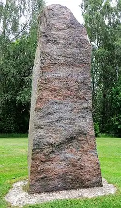 Mindesten ved Oskarström.