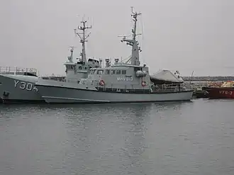 MHV813 Baunen på ydersiden af Y304 Thurø ved Flådestation Korsør.